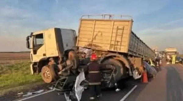 CAMIÓN SOBRE TRACTOR 1