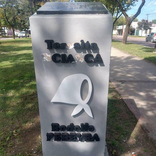 Monumento roto Alvear