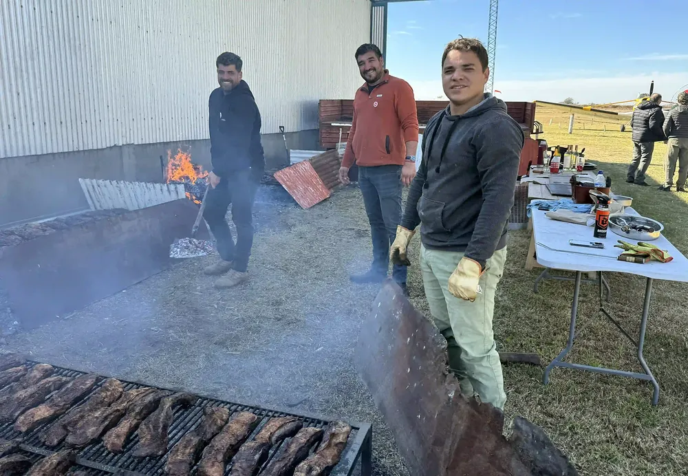 AEROCLUB ALVEAR ASADO 2C