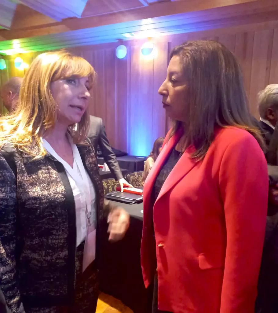 Sandra Fonseca con gobernadora de Rio Negro