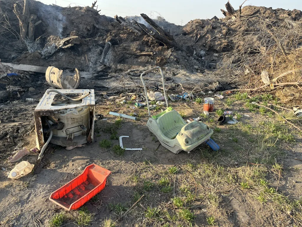 basurero ramas humo 3 (FILEminimizer)