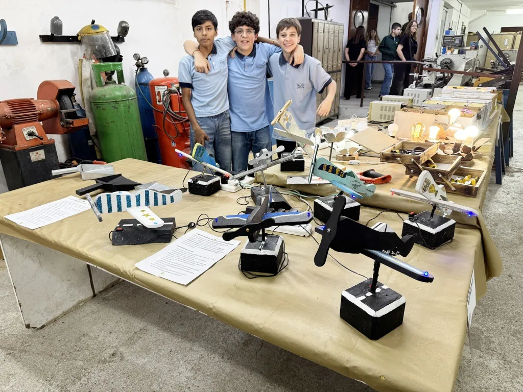 epet trabajos 2025 7 FILE