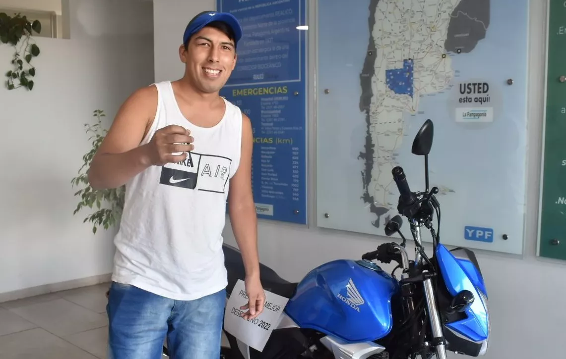 ganador moto primer plano ypf pampagonia