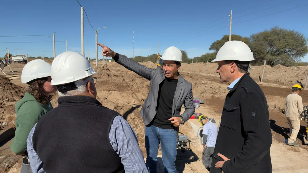 El ministro de Obras y Servicios Públicos, Alfredo Intronati.