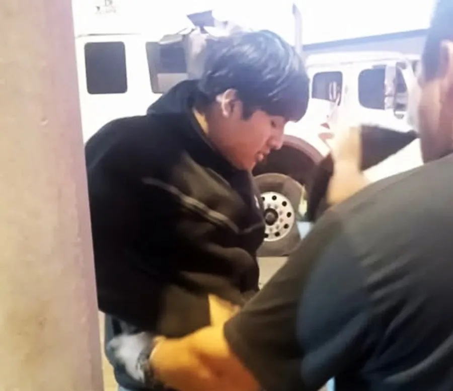 DETUVIERON A PEQUEÑO J