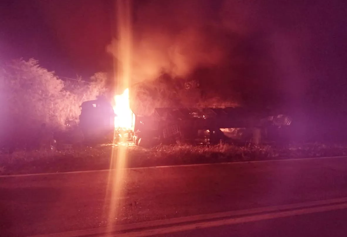 camión incendiado