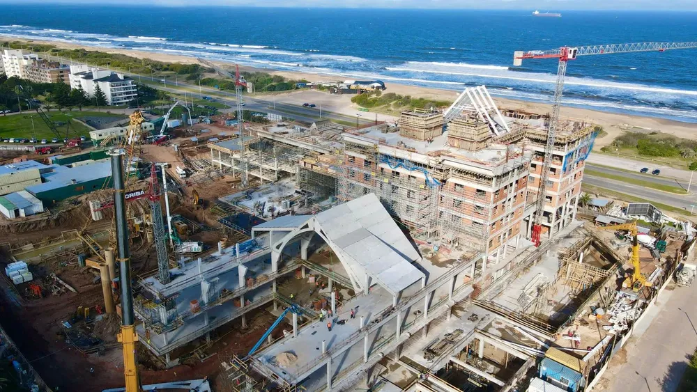 1724935554-obras-hotel-casino-cipriani-punta-del-este-uruguay