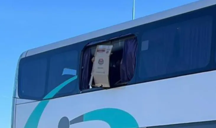 colectivo atacado 1