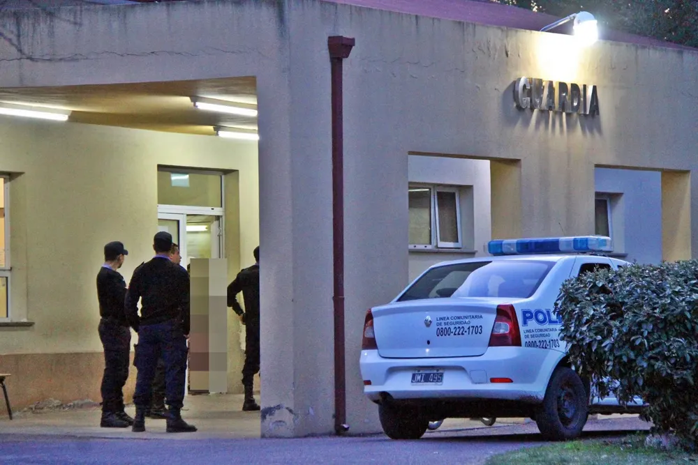 Guardia-Hospital-GObernador-Cent