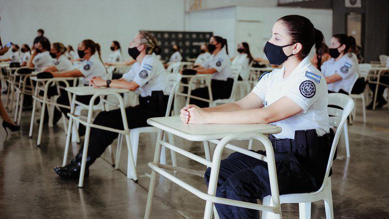 policía aeroportuaria