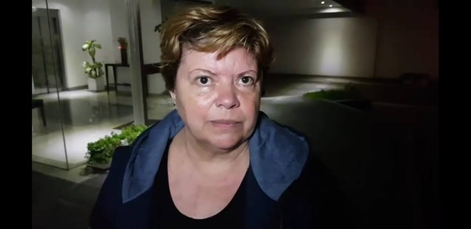 abuela niña con discapacidad que no dejaron entrar en comercio