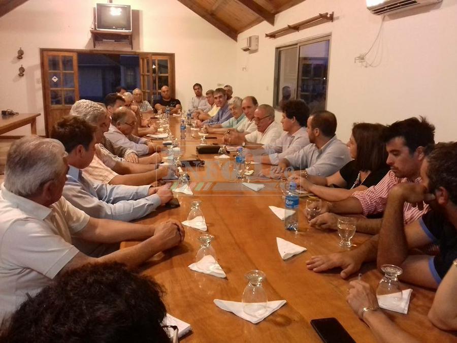 27072464_2150963621798855_4179206161627429786_n