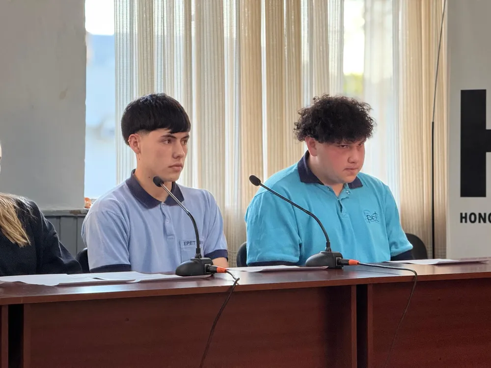 ac775546-9a1f-4fa5-9cf0-a5785be7d9b9