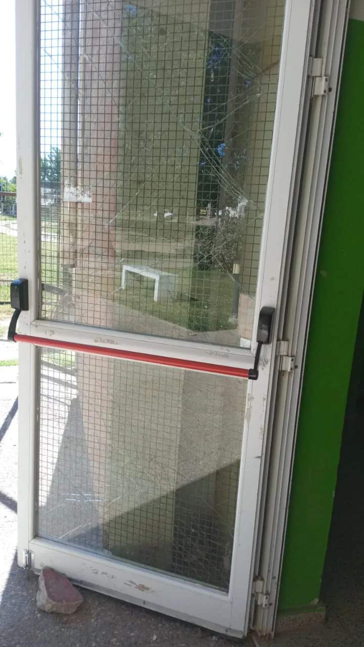 647a84b6-41a0-4db1-a408-d016b87eceff