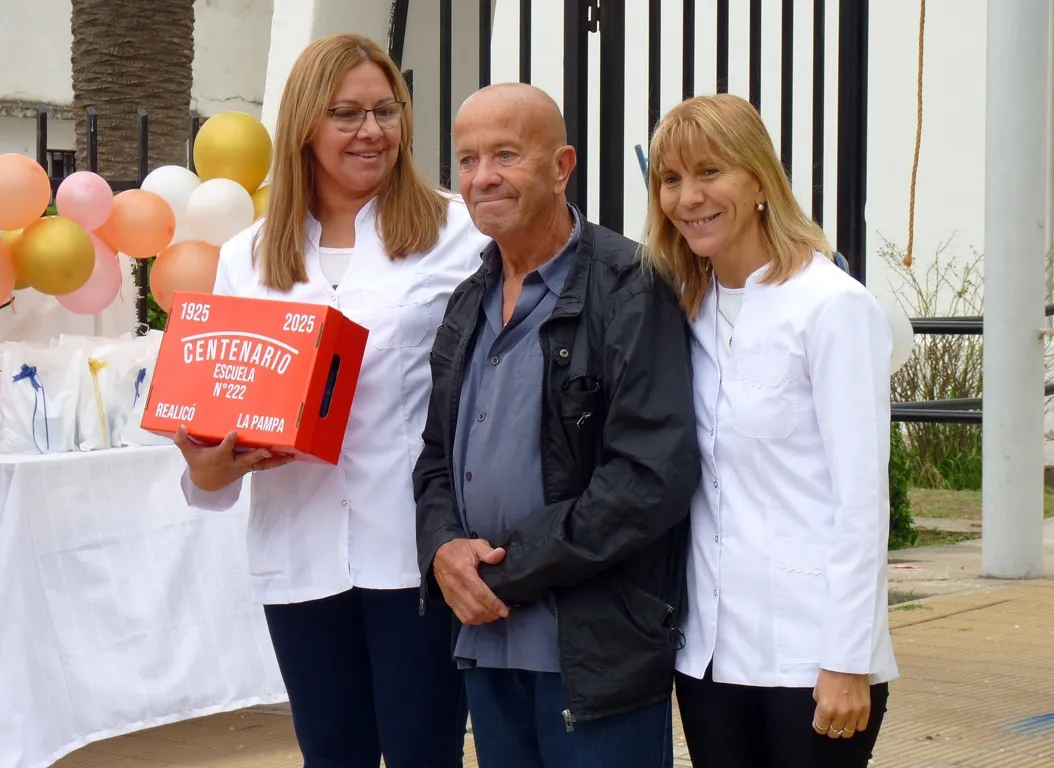 centenario escuela 222 acto formal 14 FILE
