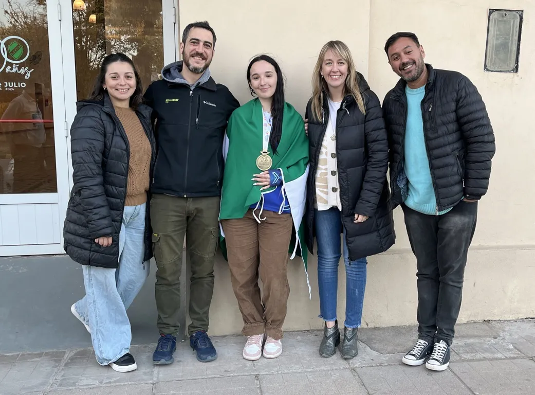 maria eugenia dans 2 (FILEminimizer)