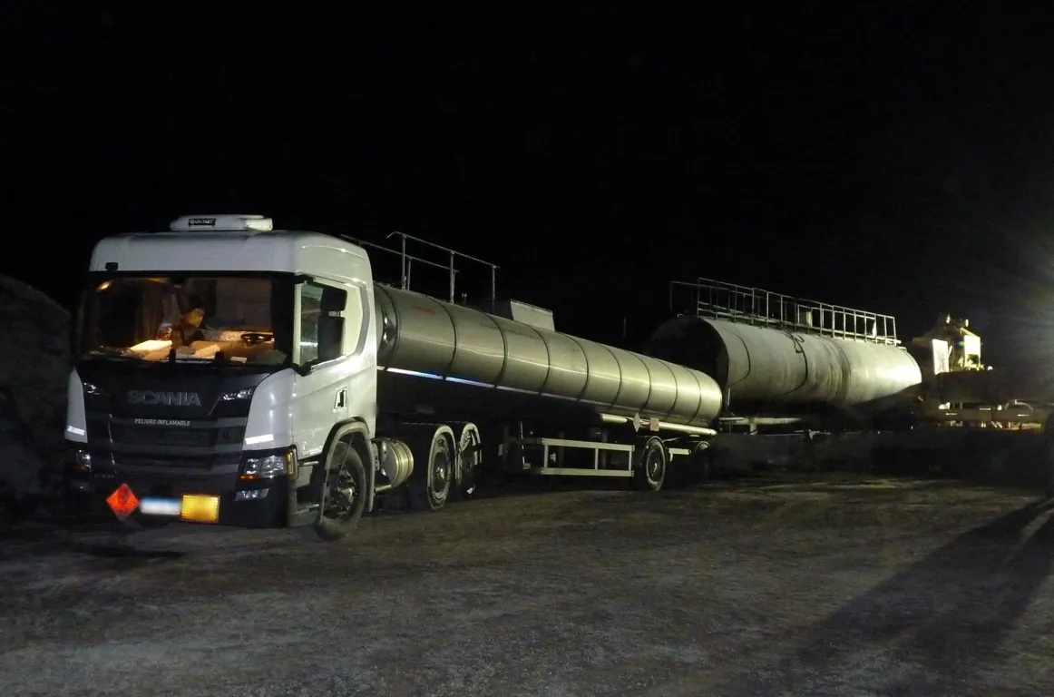 explosion asfalto falucho 4 (FILEminimizer)