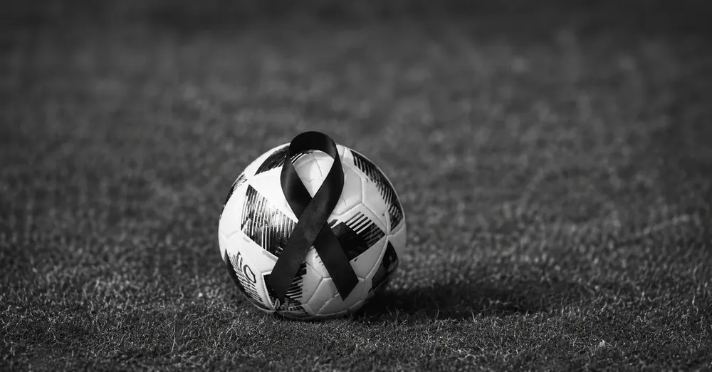 PELOTA LUTO