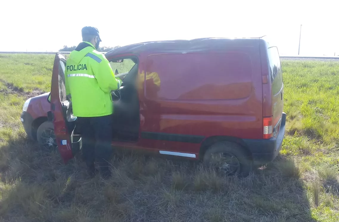 9ed759cf-ba0d-451d-8d6b-7fcc2e3c3bdf