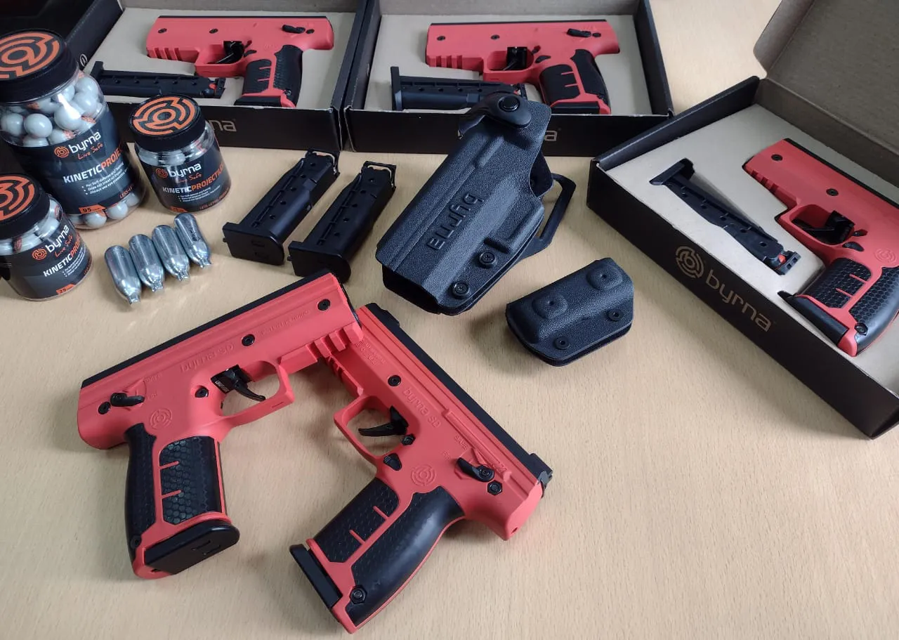 pistolas no letales byrna