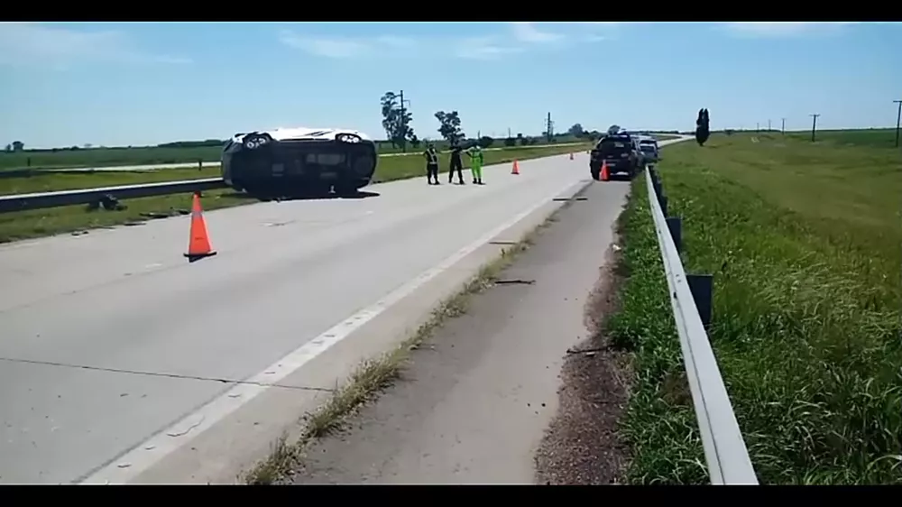 vuelco autopista 1