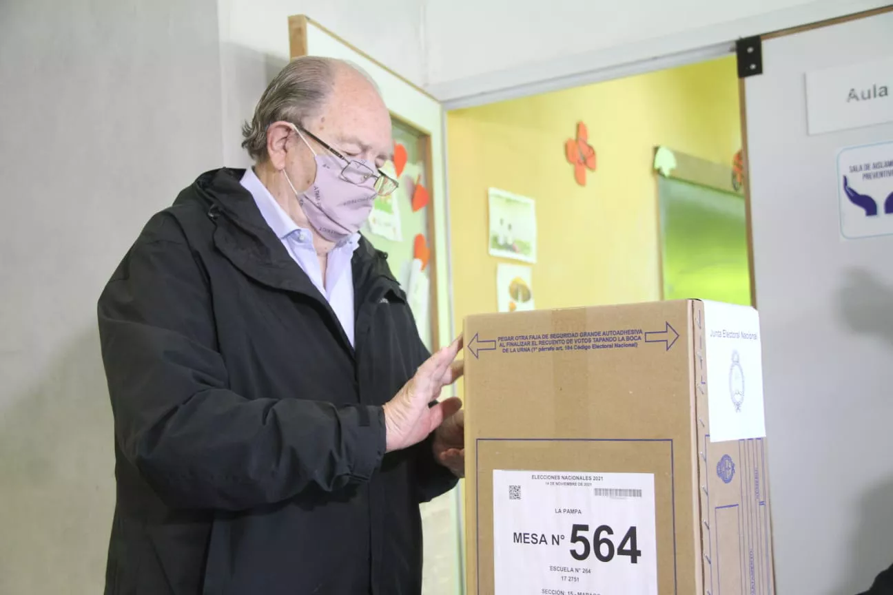 verna votando
