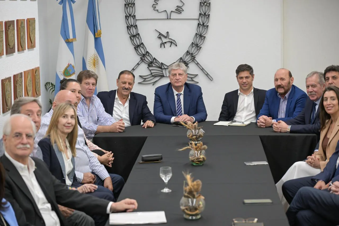 GOBERNADORES EN LA CASA DE LA PAMPA