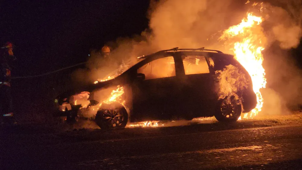 AUTO INCENDIO RUTA 1