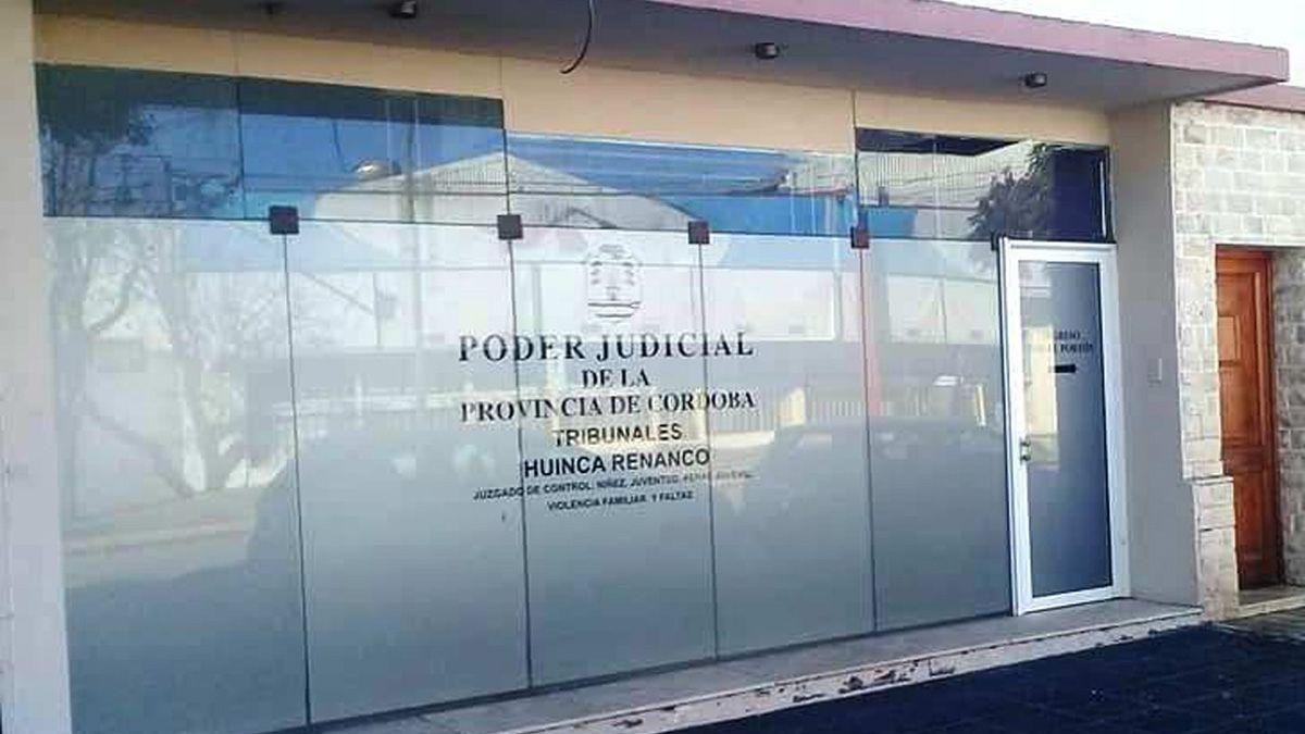 Tribunales Huinca vidrio