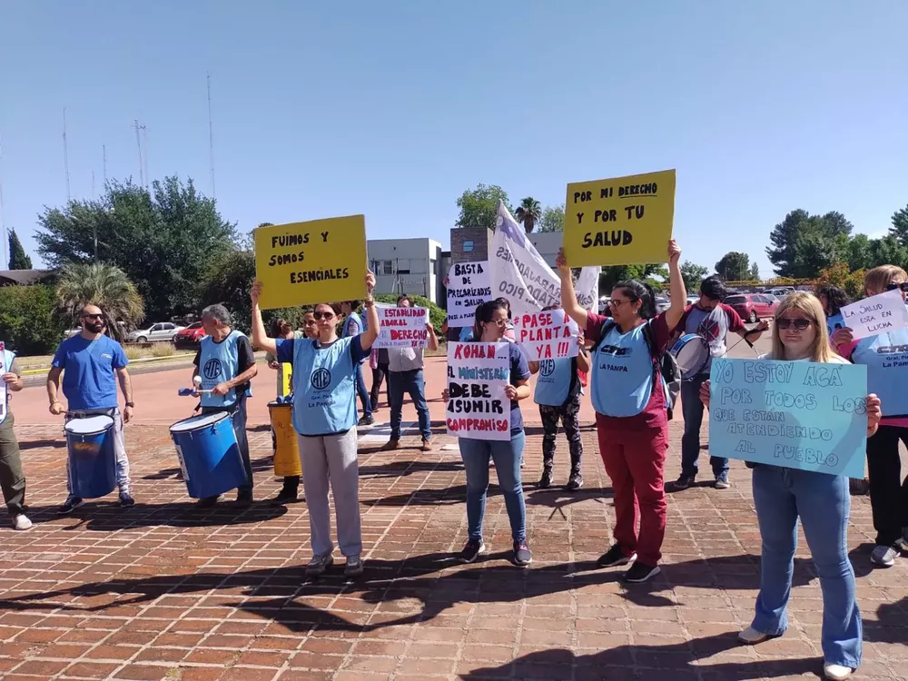 trabajadores-de-salud-ate-1536x1152