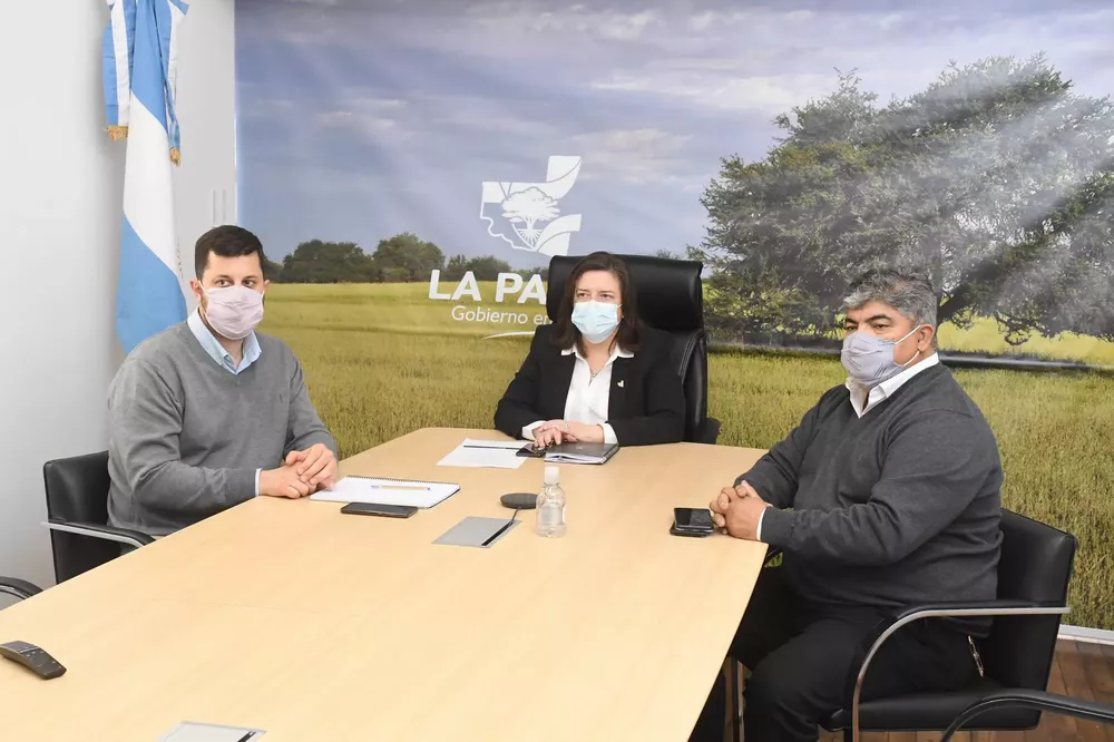 300543_resize-of-gus_3912