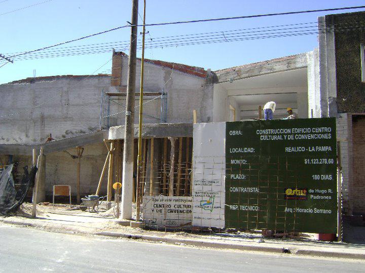 Centro Cultural y de Convenciones en construcción 1