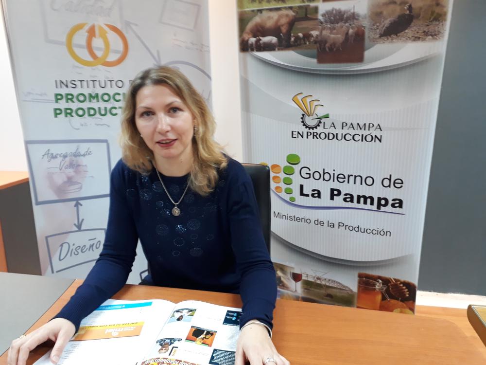 SEMANA DE LA MIEL- BELEN PAESANI