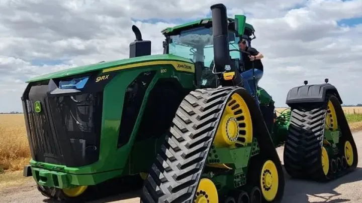 JOHN DEERE MAS GRANDE