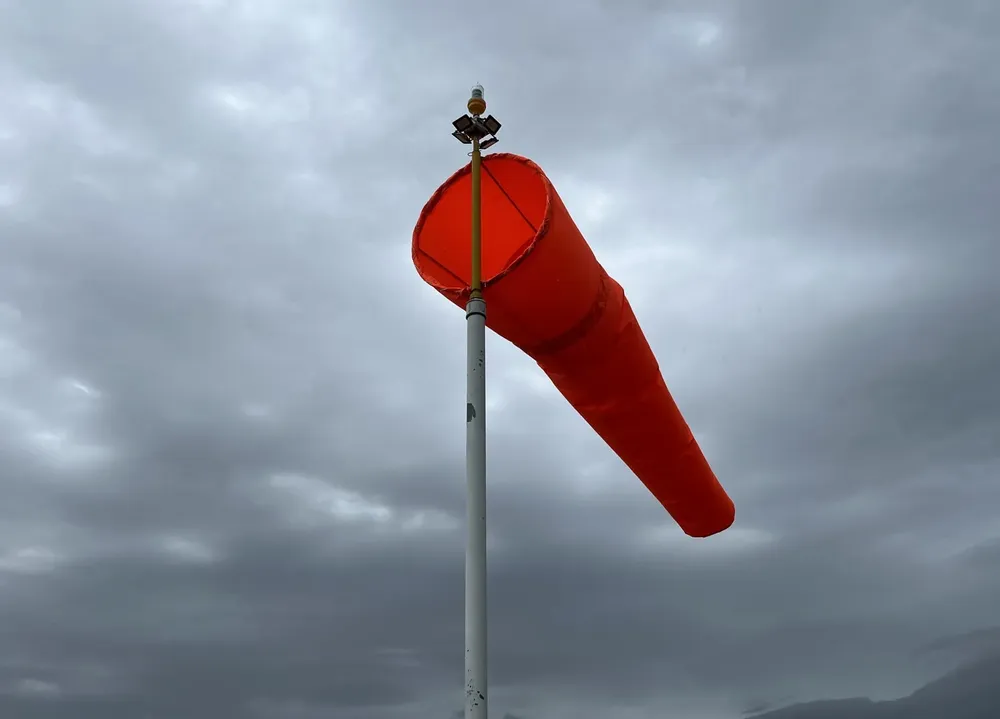 manga de viento eolica aerodromo 2 (FILEminimizer)