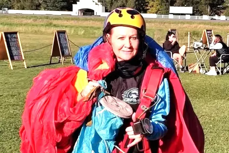 PARACIDISTA MUERTA MIRAMAR