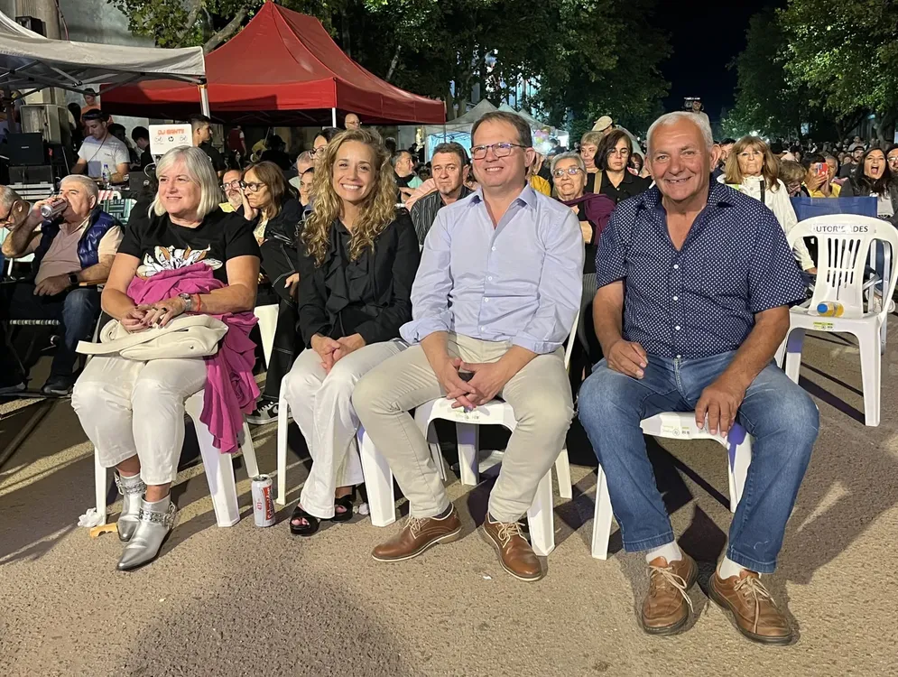 aniversario 2024 10 (FILEminimizer)