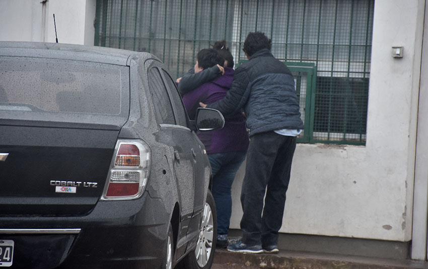 FLAVIA FERNANDES FAMILIARES DE PEREZ