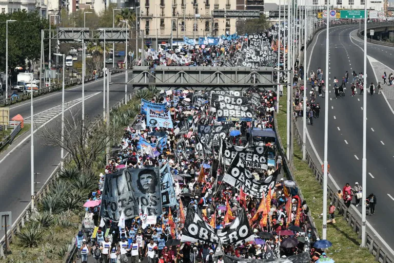 mOVIMIENTOS SOCIALES