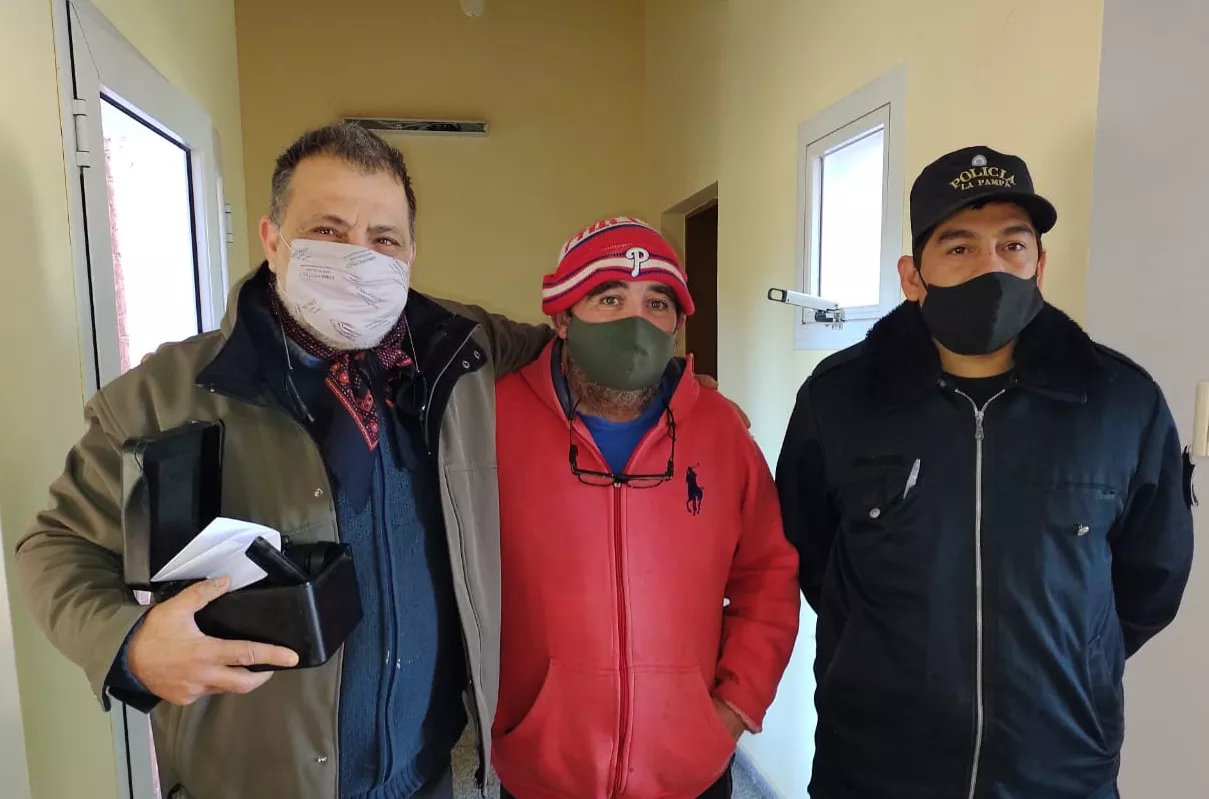 400c9ed7-75bc-4a50-9dda-8682f1221810