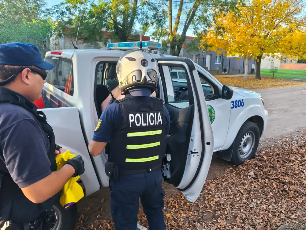 patrullero alvear DETENIDO ROBO HERRAMIENTAS
