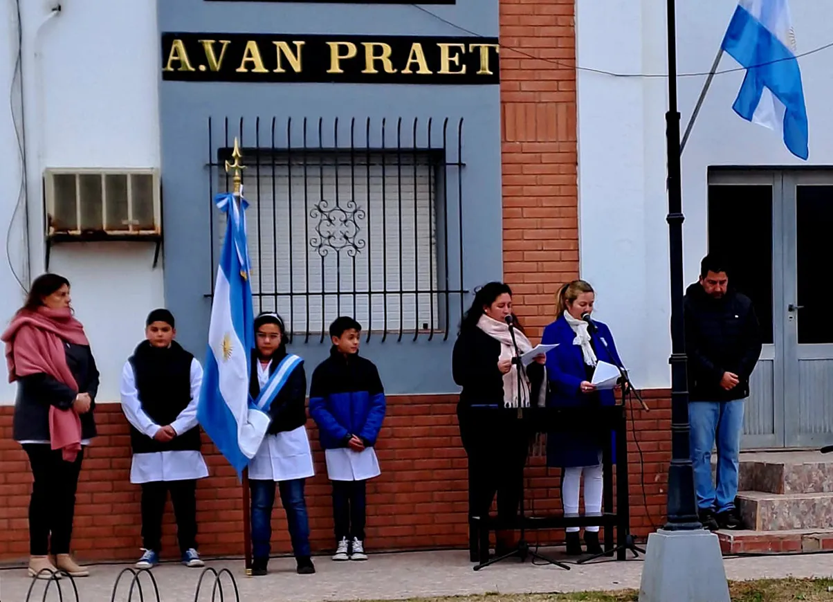 80e5770b-4293-45e5-974d-f689d2bd8359