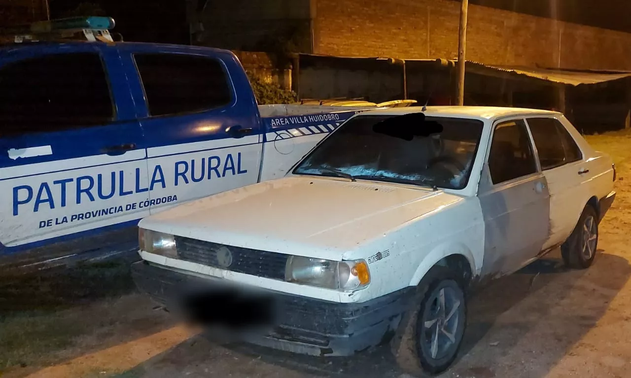 auto merodeando campos
