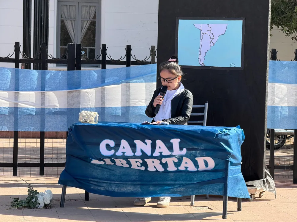 c011bb2e-66be-4c13-bf18-f9a92d833590