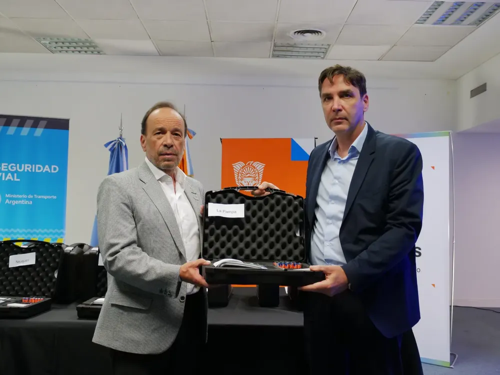 Di Napoli alcoholimetros