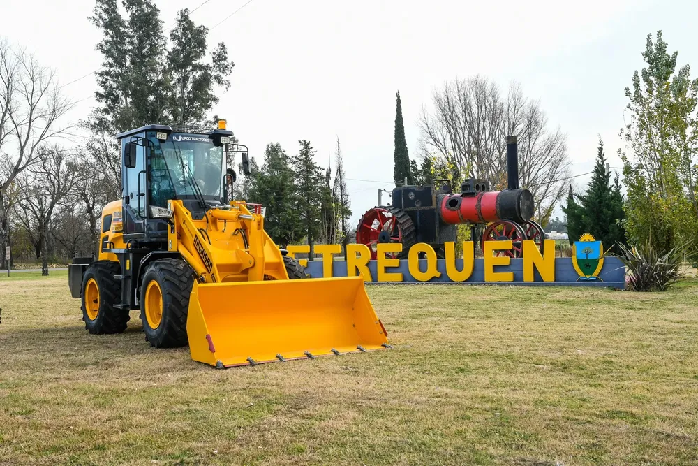 PALA CARGADORA QUETREQUEN 3