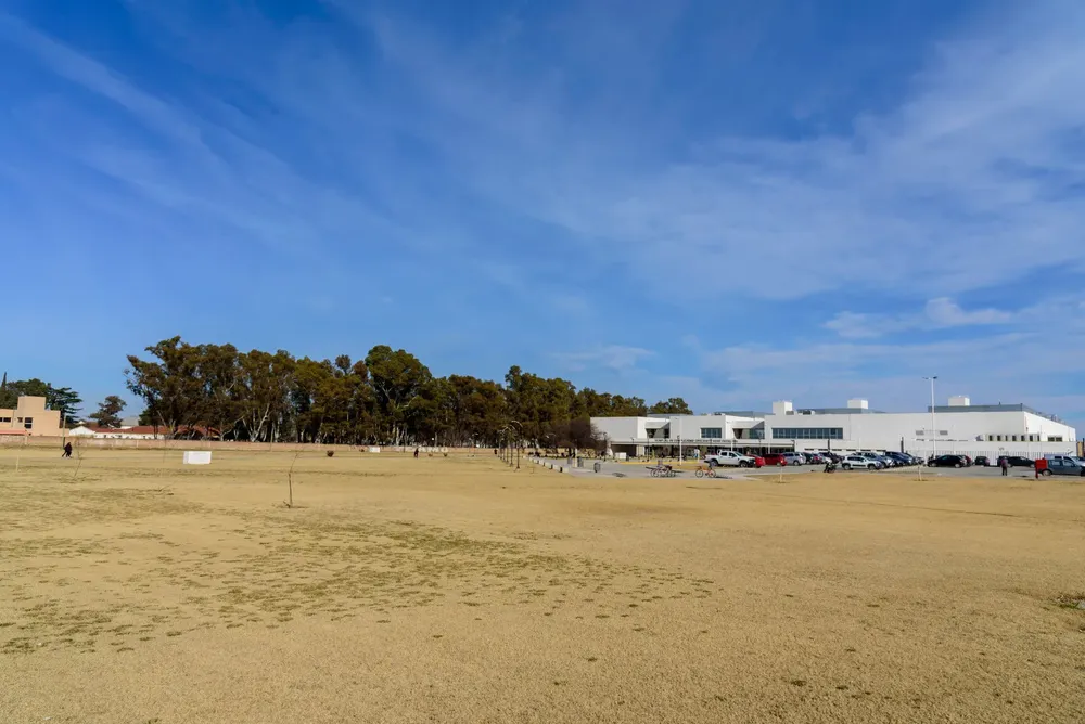 terreno facultad 2