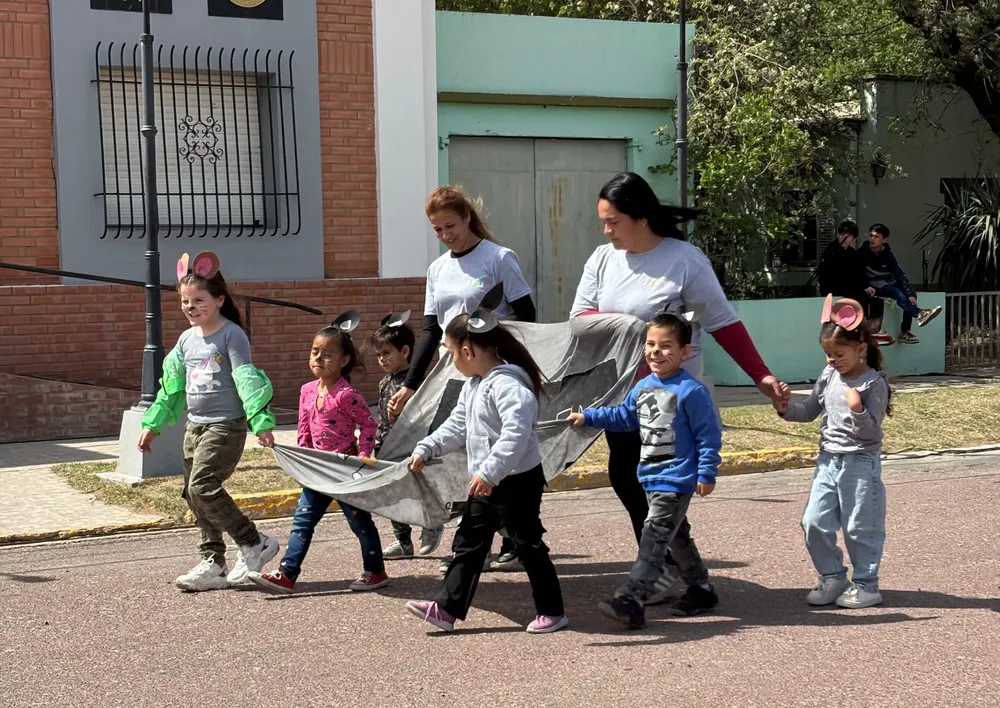 5c56e90d-f905-47b9-b903-a339ca2bd6a5