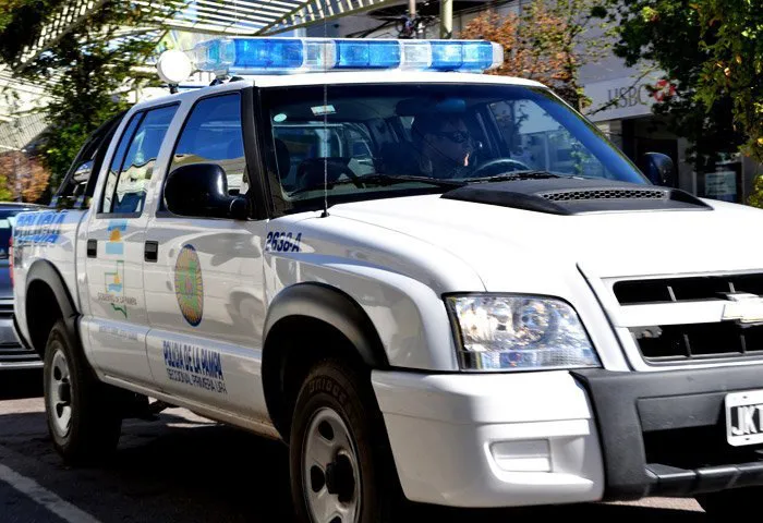 policía-patrullero