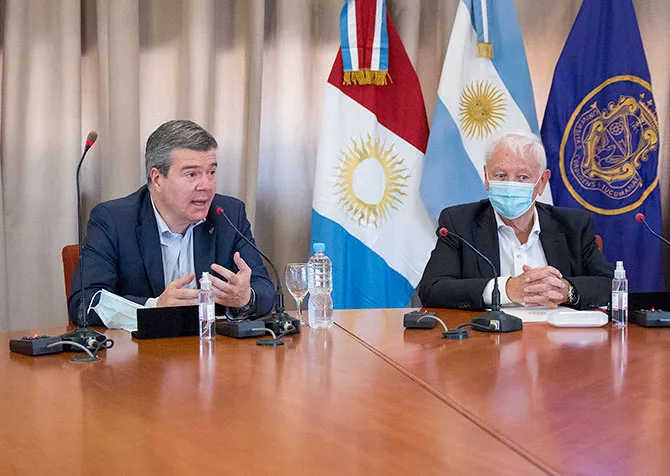85977_2021-10-13-convenio-casas-de-estudiantes-de-la-pampa-jujuy-y-catamarca-03--diego---lvarez--min-des-social-la-pampa